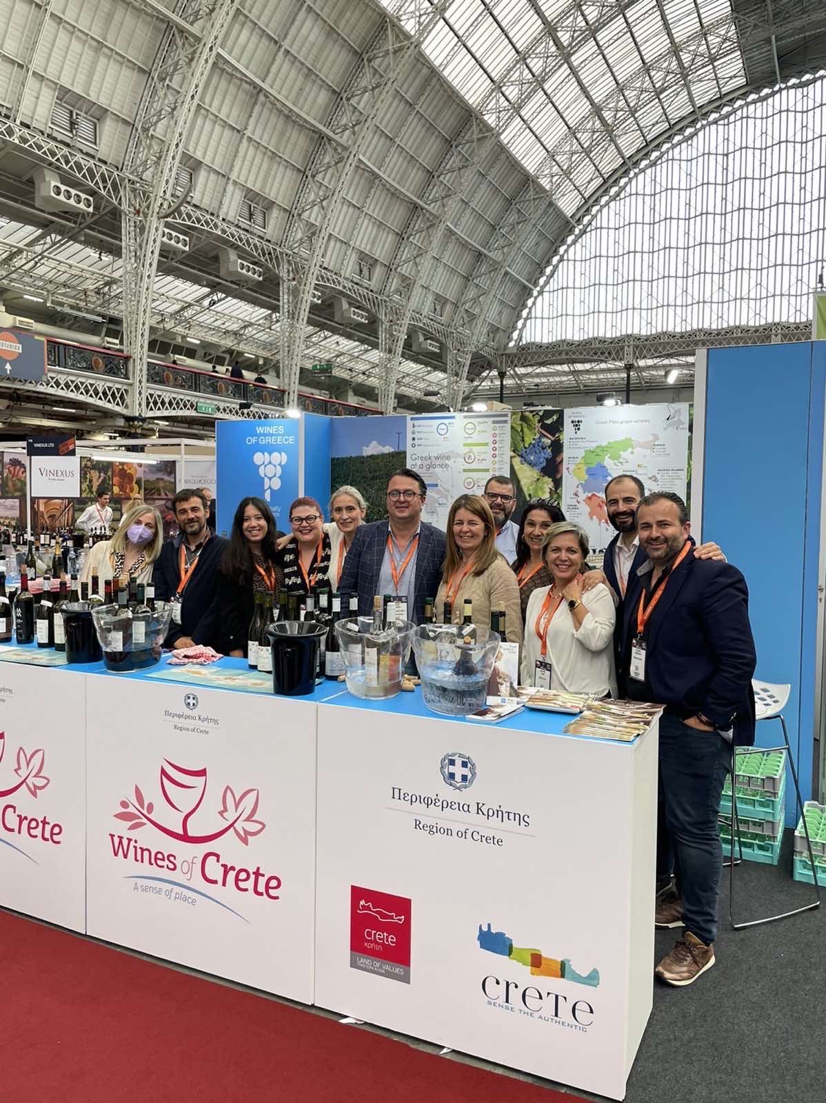 “London Fair 2022” Με επιτυχία η διεθνής προβολή των κρητικών κρασιών στο Λονδίνο από την Περιφέρεια Κρήτης και το δίκτυο οινοποιών