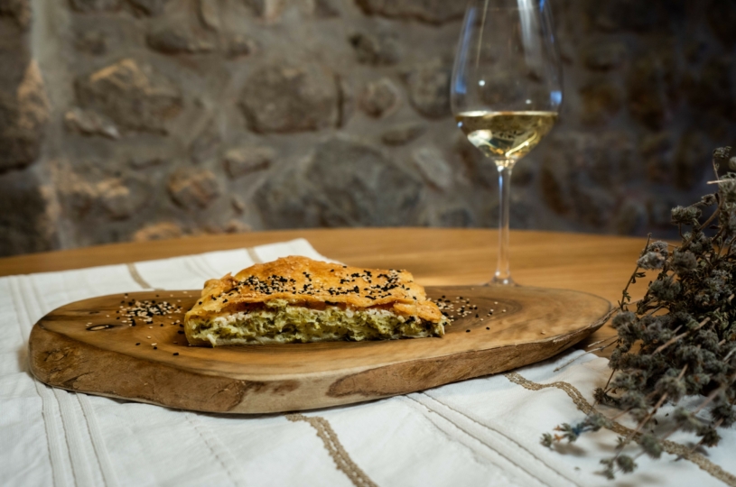 Zucchini pie with a glass of Vilana P.G.I. Crete